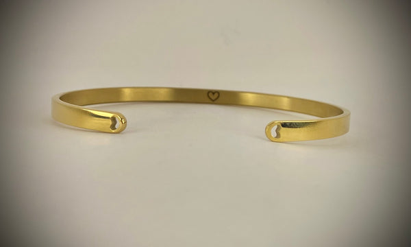 Dream Believe Pursue Succeed Mantra Bangle