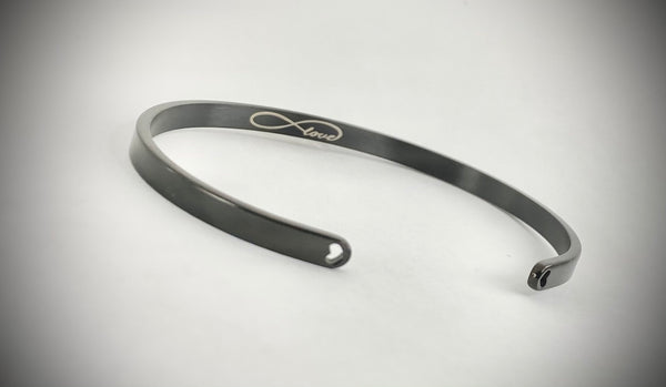 Hakuna Matata Mantra Bangle