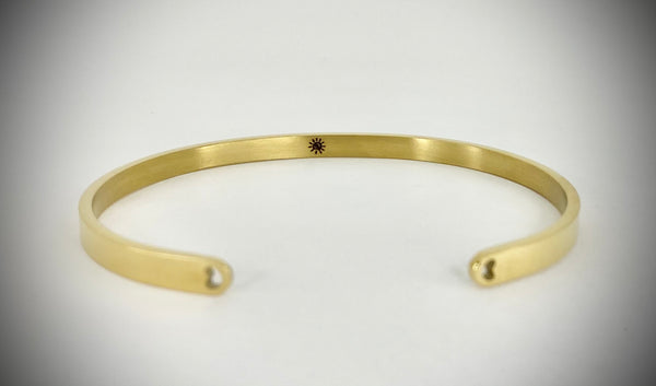 Explore Wanderlust Travel Mantra Bangle