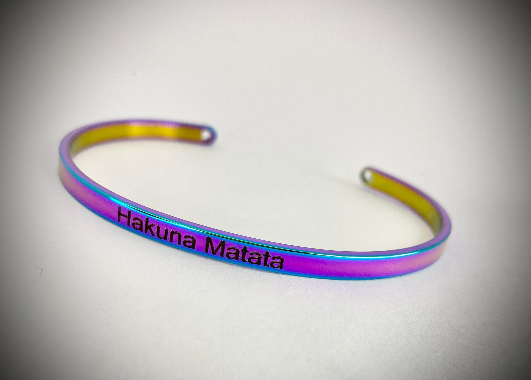 Hakuna Matata Mantra Bangle